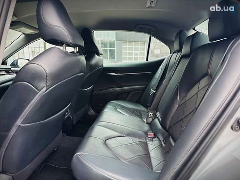 Toyota Camry 2018 - фото 29