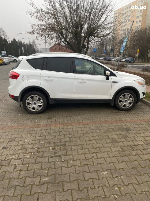 Ford Kuga 2012 белый - фото 2