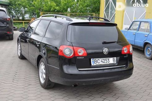 Volkswagen Passat 2010 - фото 17