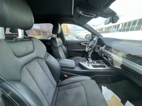 Audi Q7 2019 - фото 16