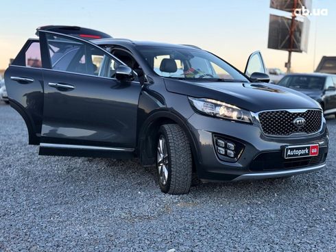 Kia Sorento 2017 серый - фото 42