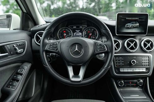 Mercedes-Benz A-Класс 2016 - фото 24