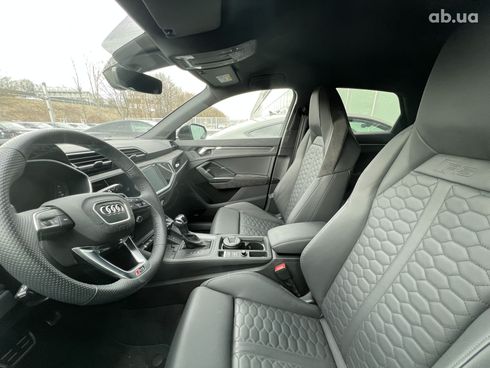 Audi RS Q3 2023 - фото 31