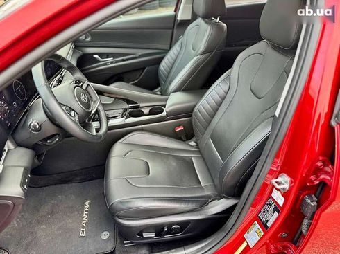 Hyundai Elantra 2022 - фото 23