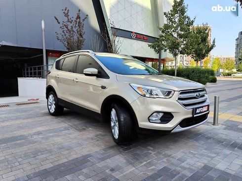 Ford Escape 2016 - фото 26