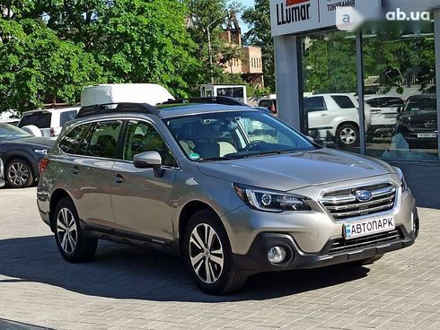 Subaru Outback 2018 - фото 6