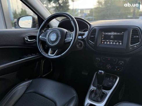 Jeep Compass 2019 - фото 10