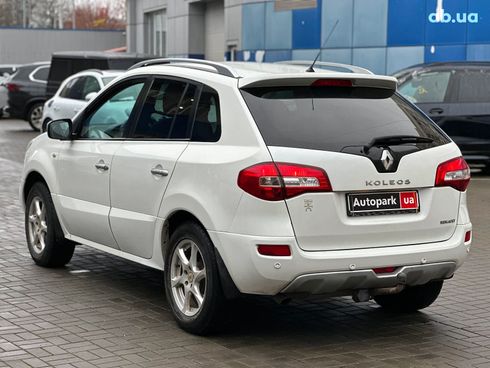 Renault Koleos 2011 белый - фото 6