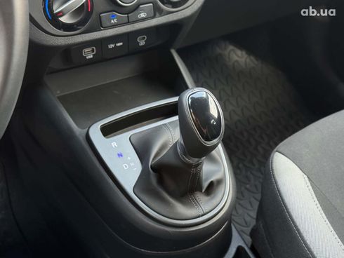 Hyundai i10 2024 зеленый - фото 23