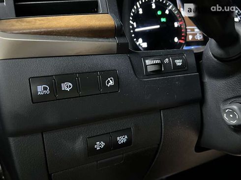 Lexus LX 2016 - фото 24