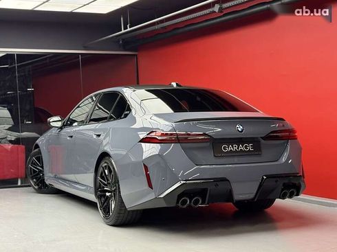 BMW M5 2025 - фото 22