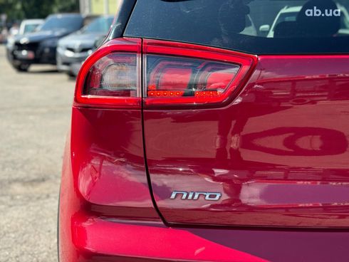 Kia Niro 2017 красный - фото 14