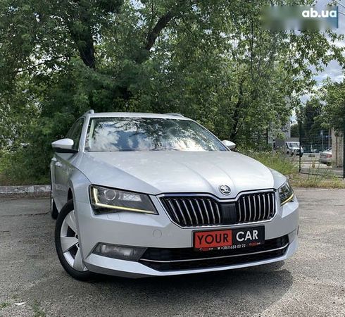 Skoda Superb 2016 - фото 9