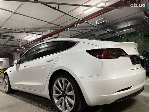 Tesla Model 3 2019 - фото 14