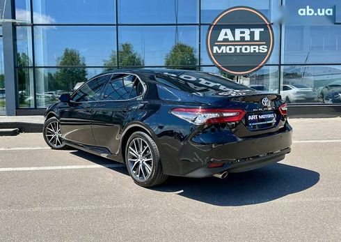 Toyota Camry 2023 - фото 6