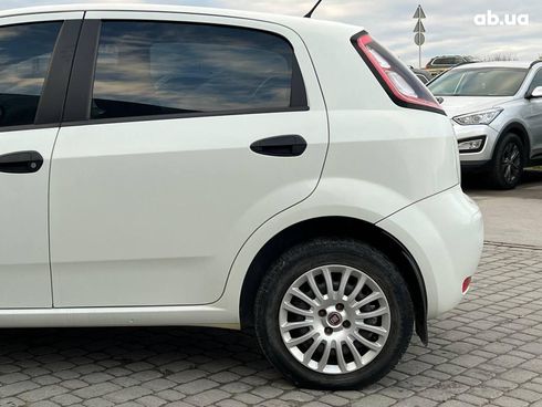 Fiat grande punto 2012 белый - фото 4