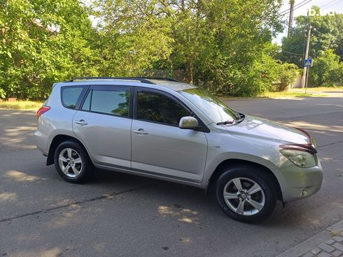 Toyota RAV4 2007 серебристый - фото 3