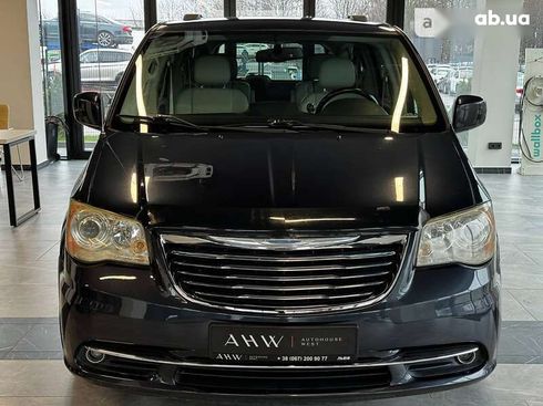 Chrysler town&country 2012 - фото 4