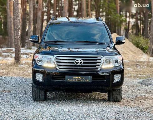 Toyota Land Cruiser 2012 - фото 2