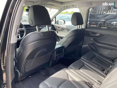 Audi Q7 2021 - фото 26