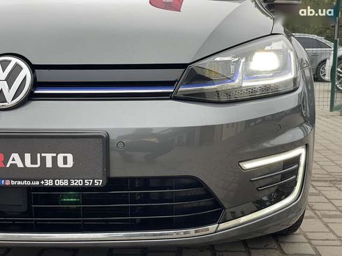 Volkswagen e-Golf 2020 - фото 7