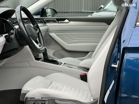 Volkswagen Passat 2022 - фото 29