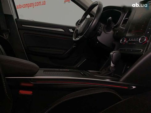 Renault Megane 2019 - фото 29