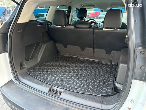 Ford Escape 2017 белый - фото 14