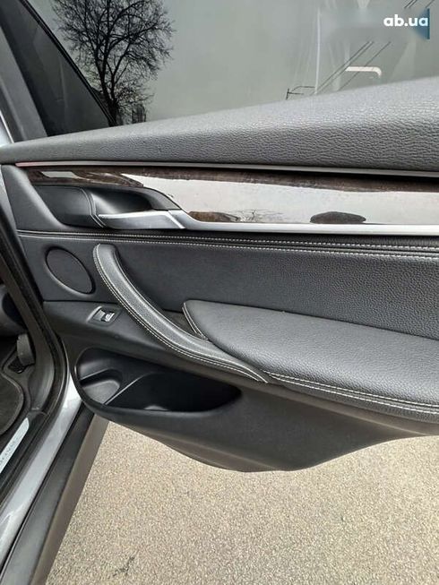 BMW X5 2016 - фото 28