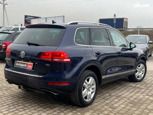 Volkswagen Touareg 2011 синий - фото 6