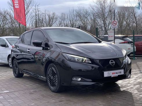 Nissan Leaf 2022 - фото 9