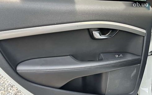 Volvo V70 2012 - фото 28