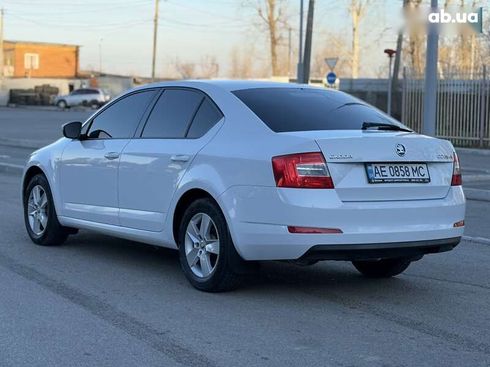 Skoda Octavia 2014 - фото 21