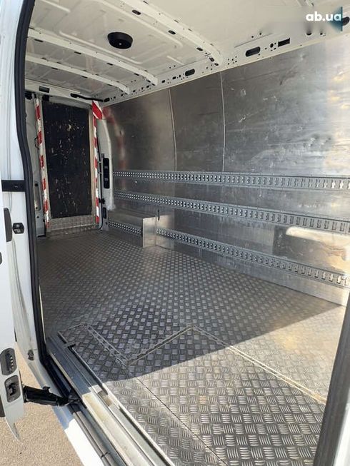 Renault Master 2017 - фото 25