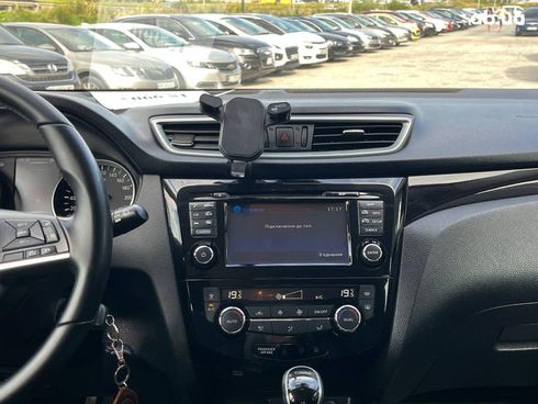 Nissan Qashqai 2019 красный - фото 37