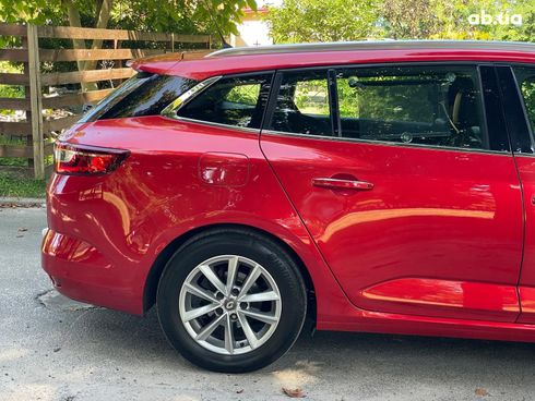 Renault Megane 2018 красный - фото 5