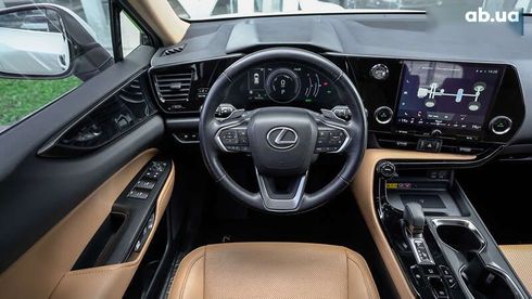 Lexus NX 2021 - фото 9
