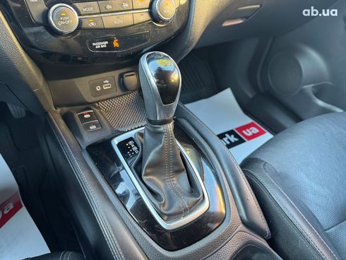 Nissan Rogue 2019 серый - фото 30