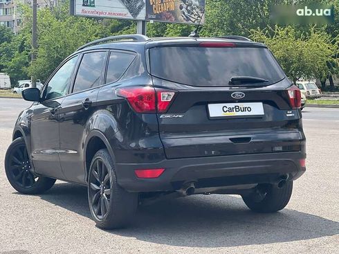 Ford Escape 2019 - фото 7