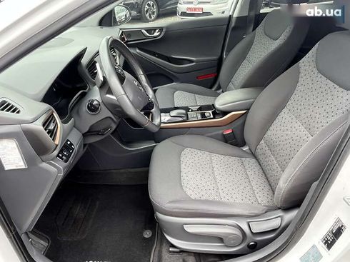 Hyundai Ioniq 2017 - фото 9