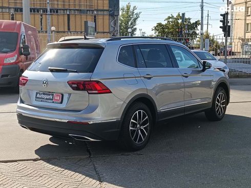 Volkswagen Tiguan 2021 серый - фото 7