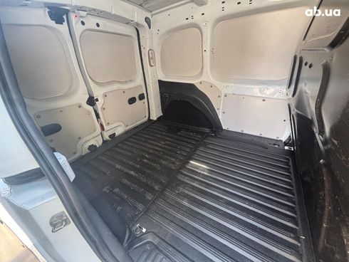 Renault Kangoo 2018 белый - фото 14