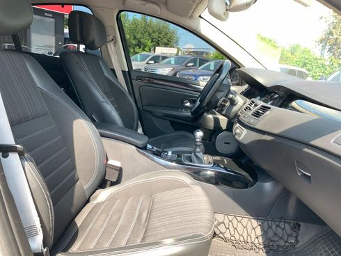 Renault Laguna 2015 белый - фото 25