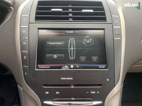 Lincoln MKZ 2016 - фото 21