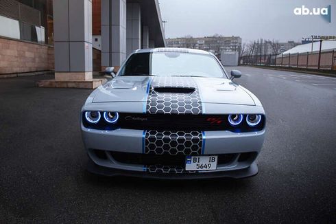Dodge Challenger 2021 - фото 8