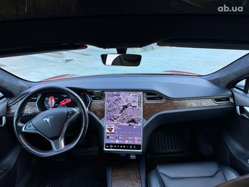 Tesla Model S 2018 красный - фото 22