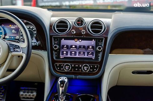 Bentley Bentayga 2019 - фото 25