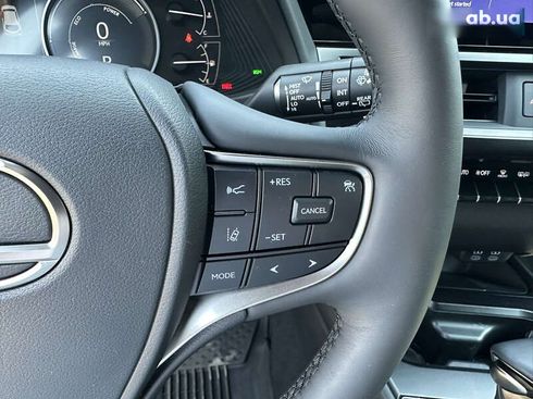 Lexus UX 2023 - фото 15