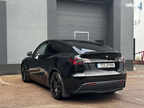 Tesla Model Y 2023 - фото 8