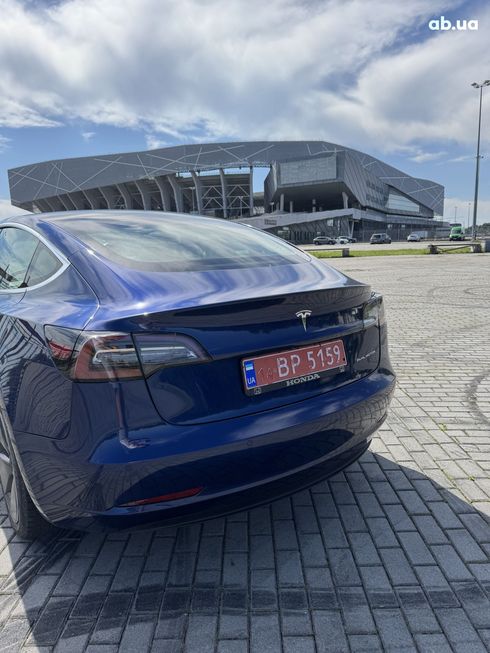 Tesla Model 3 2020 синий - фото 9